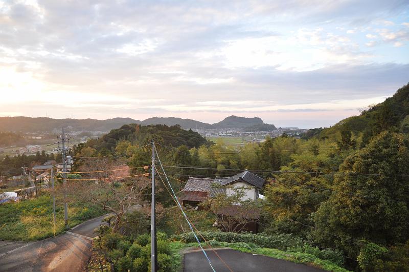 foto_20111111_1649_01.jpg - [de]Und der Ausblick in Richtung Meer und Sonnenuntergang.[en]And the view of the sea and sunset.