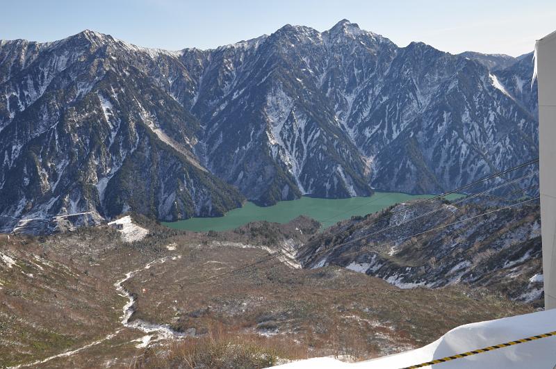 foto_20111117_1054_01.jpg - [de]Ausblick auf den Kurobe Stausee.[en]View of the Kurobe sea.