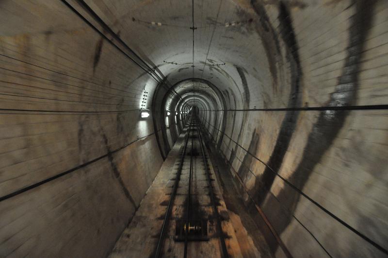 foto_20111117_1130_02.jpg - [de]Der dann für die Fahrt doch noch beleuchtet wird.[en]Which is then lit up for the actual journey.