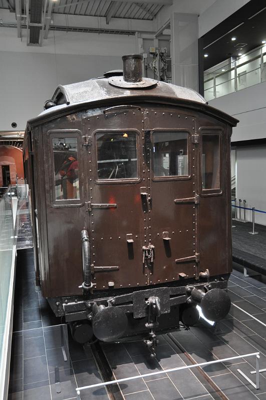 foto_20111118_1138_01.jpg - [de]Ein Dampftriebwagen.[en]A steam powered carriage.