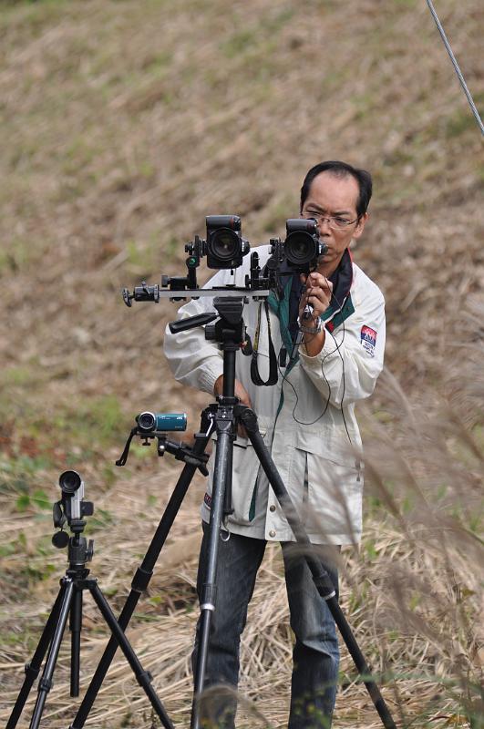 foto_20111030_1018_03.jpg - [de]An der Strecke sieht man sehr viele Hobbyfilmer und Fotografen.[en]A lot of photographers are set up along the tracks.