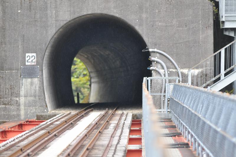 foto_20111030_1315_01.jpg - [de]Eine andere Art von Tunnelblick[en]Another kind of tunnel view.