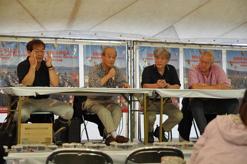 foto_20111106_1445_01.jpg - [de]Aufgabenbriefing in Saga.[en]Task briefing in Saga.