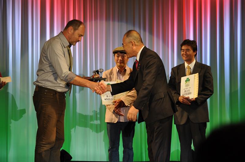 foto_20111107_1312_02.jpg - [de]Und der Sieger ist: Zoltan Nemeth aus Ungarn.[en]And the winner is Zoltan Nemeth from Hungary.