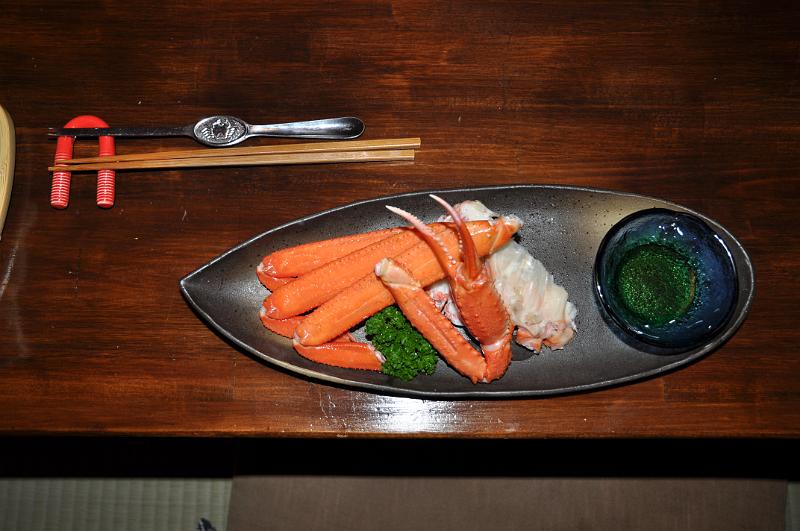 foto_20111108_1911_01.jpg - [de]Als Zwischengang die lokale Spezialität: Krabbe.[en]The local speciality comes as an intermediate course.