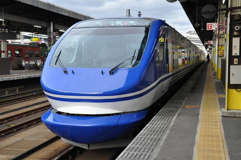 foto_20111110_0814_03.jpg - [de]Mit diesem Zug wäre ich gerne weiter nach Matsue gefahren...[en]I'd loved to use that train on to Matsue...